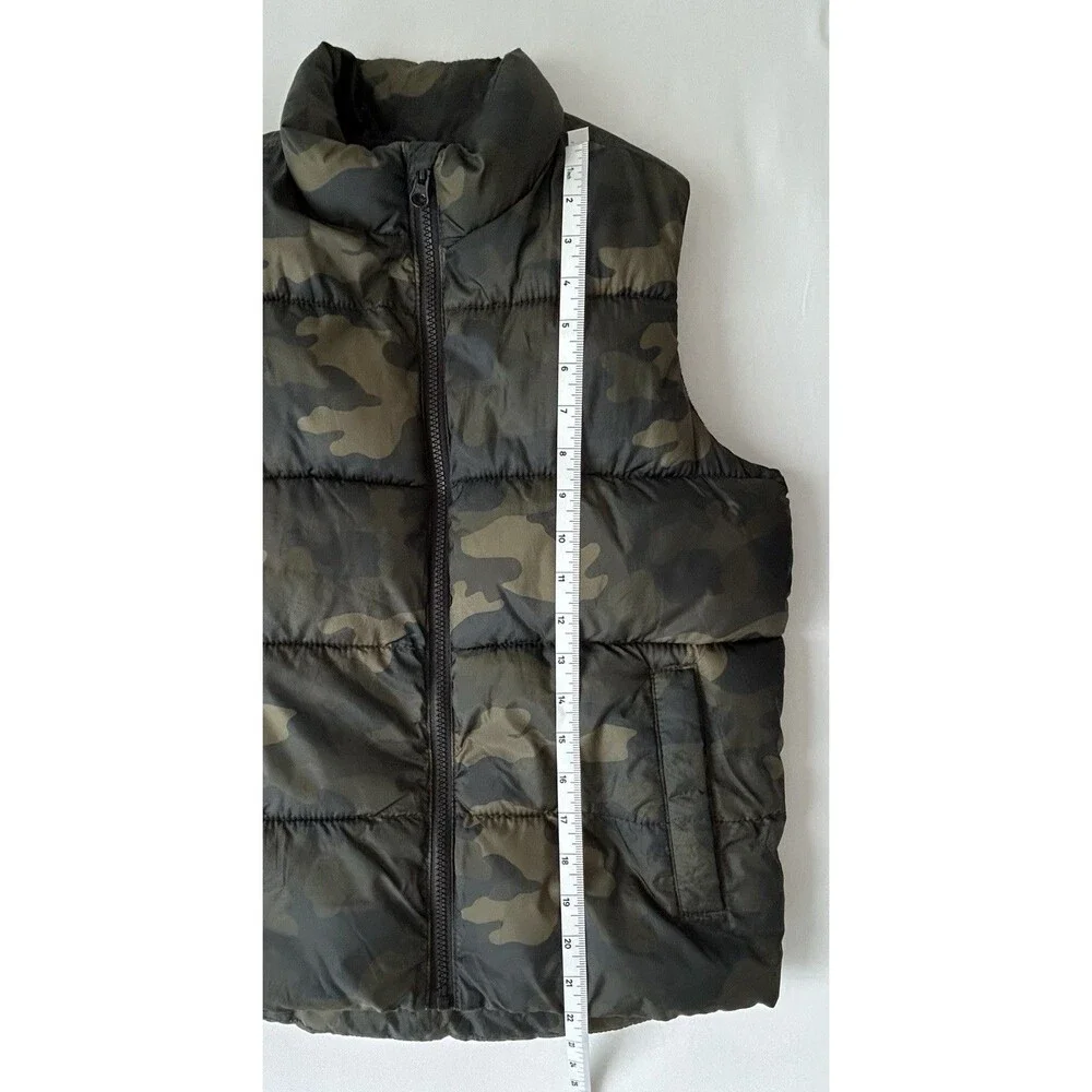 NWOT Old Navy Boys Frost-Free Camo Puffer Vest L 10-12 Full Zip Unisex